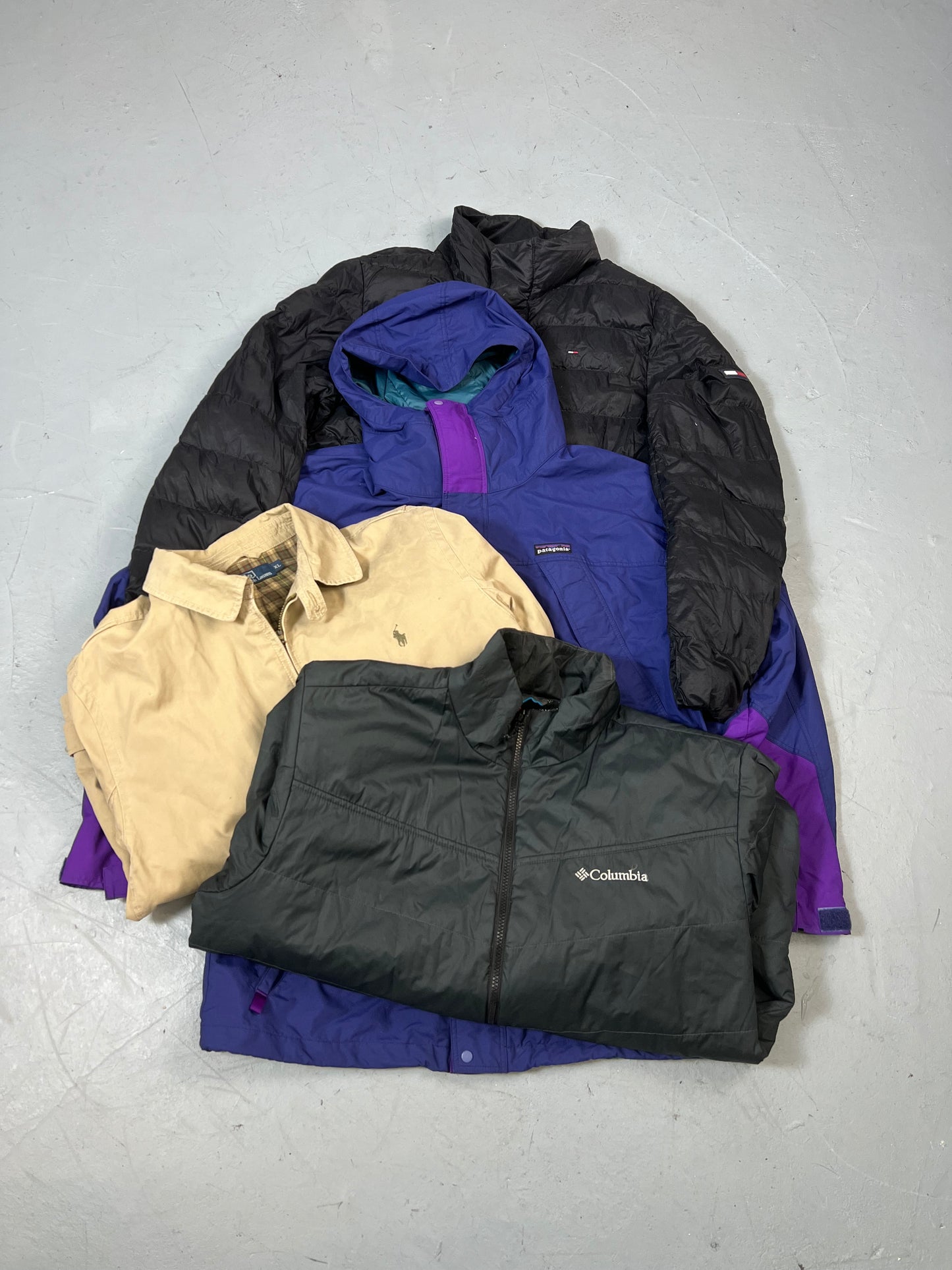 COMPRA LOS MEJORES ABRIGOS Y PUFFER DE MARCA AL MEJOR PRECIO