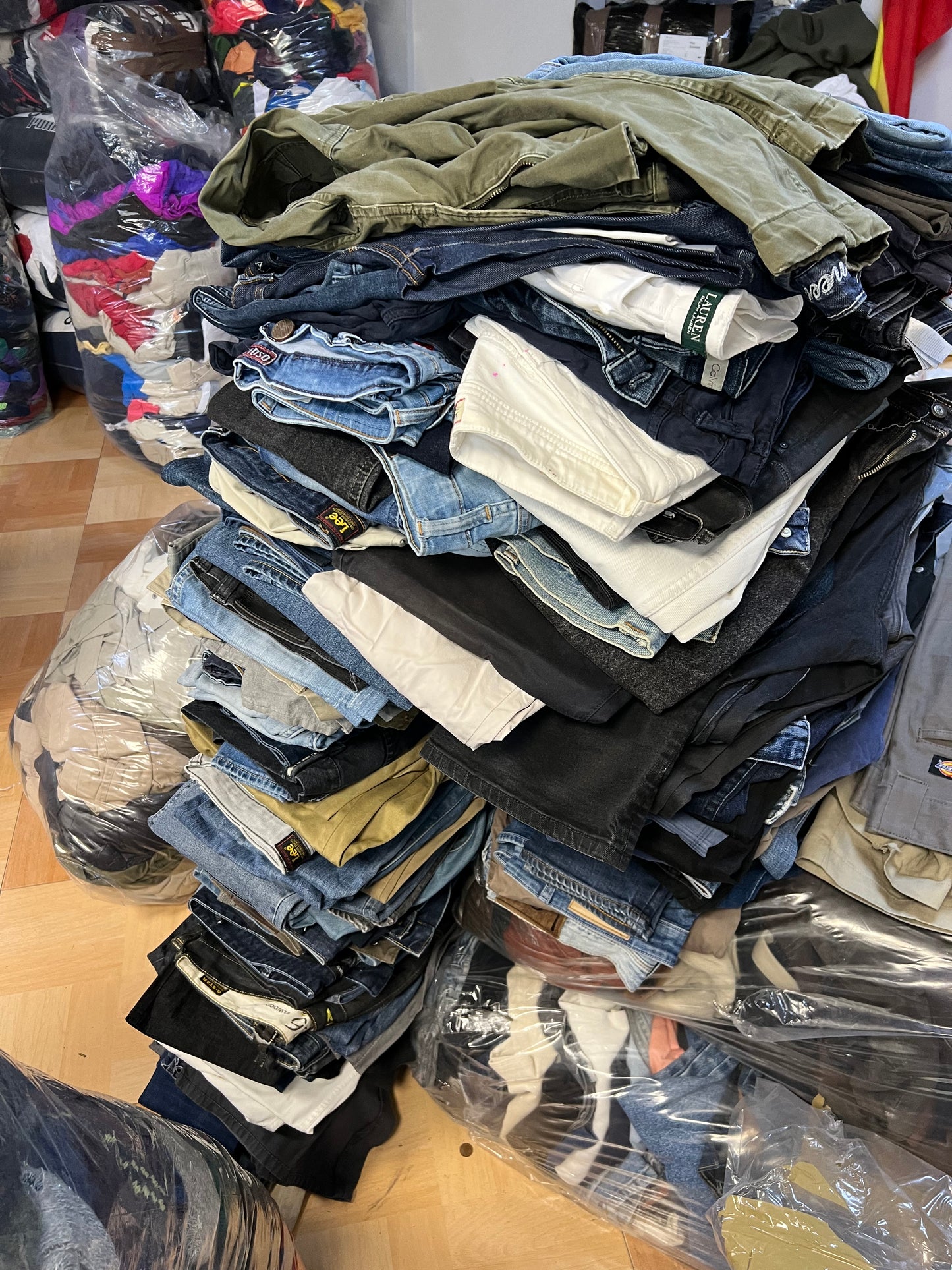 30KG BRANDED PANTS