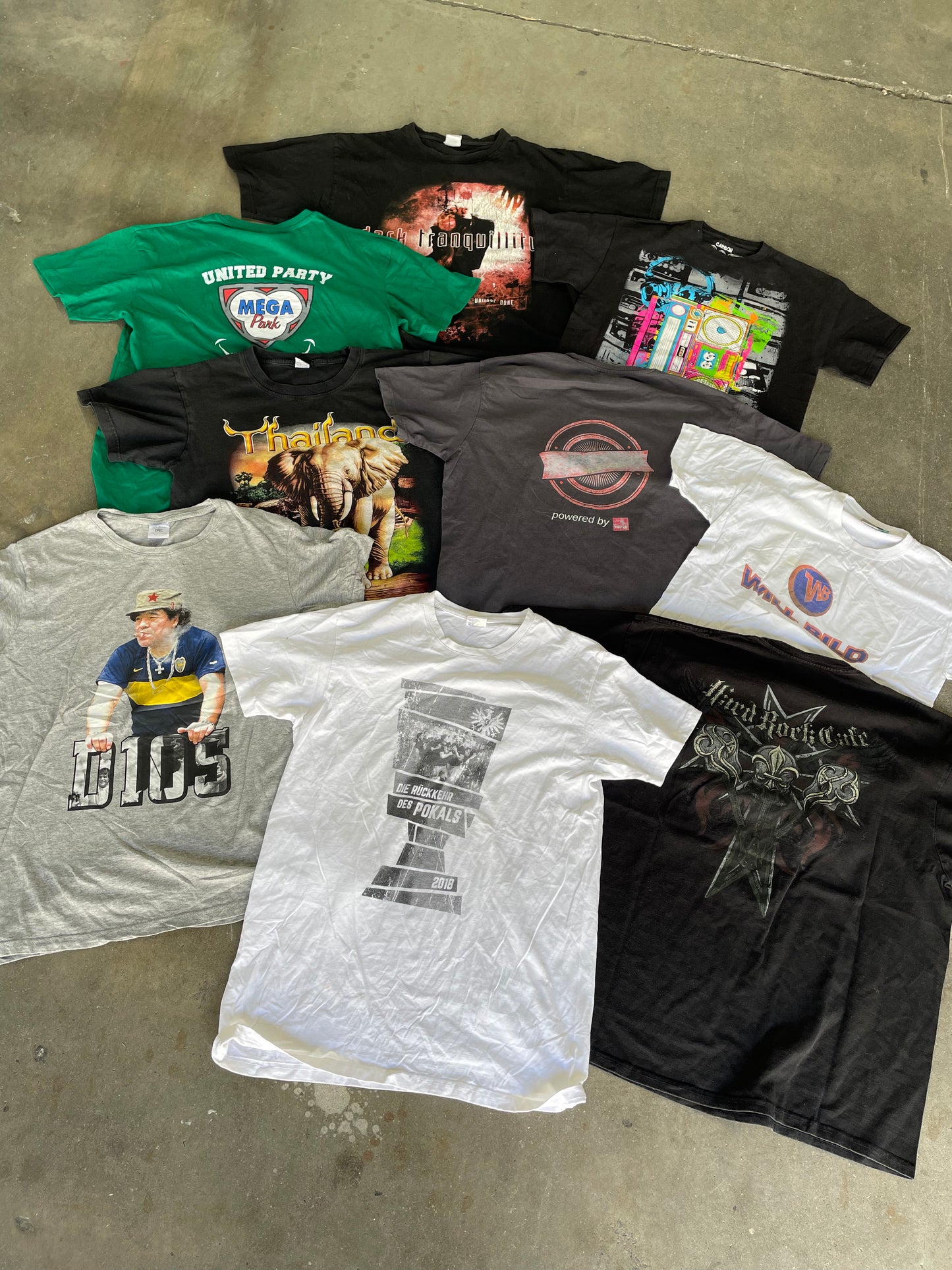 CAMISETAS GRÁFICAS VINTAGE