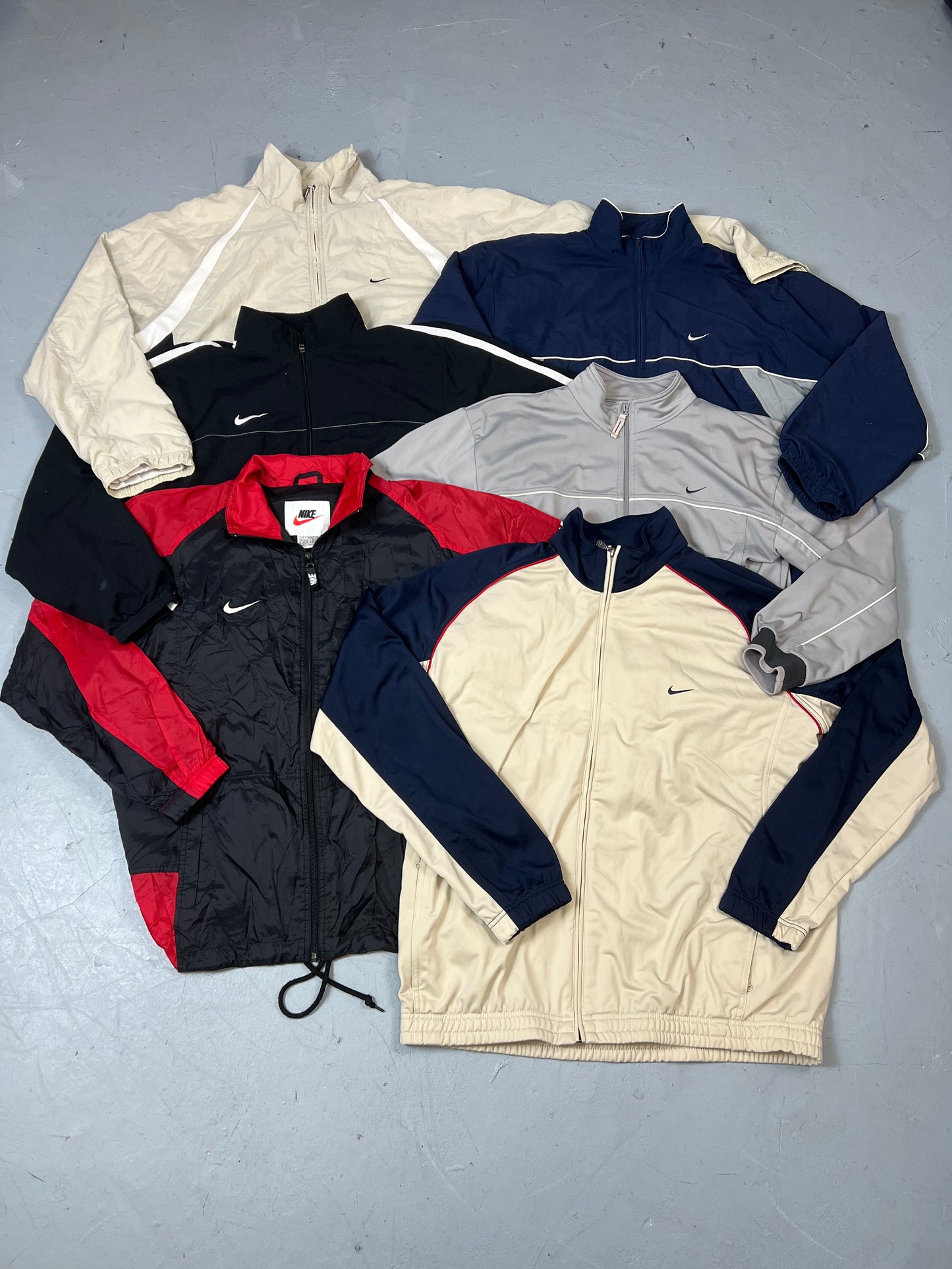 COMPRA LAS MEJORES SUDADERAS Y TRACK JACKETS MARCA PREMIUM DEL MERCADO AL MEJOR PRECIO