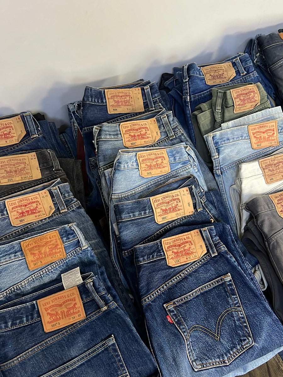 KAUFEN SIE DIE BESTEN
LEVIS 501 HOSEN ZUM BESTEN PREIS AUF DEM MARKT